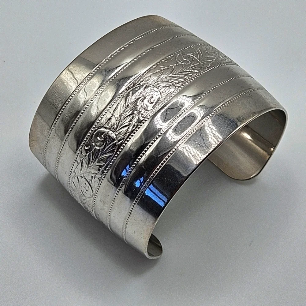 VINTAGE Monet Polished Silver Tone Etched Design Wide 2